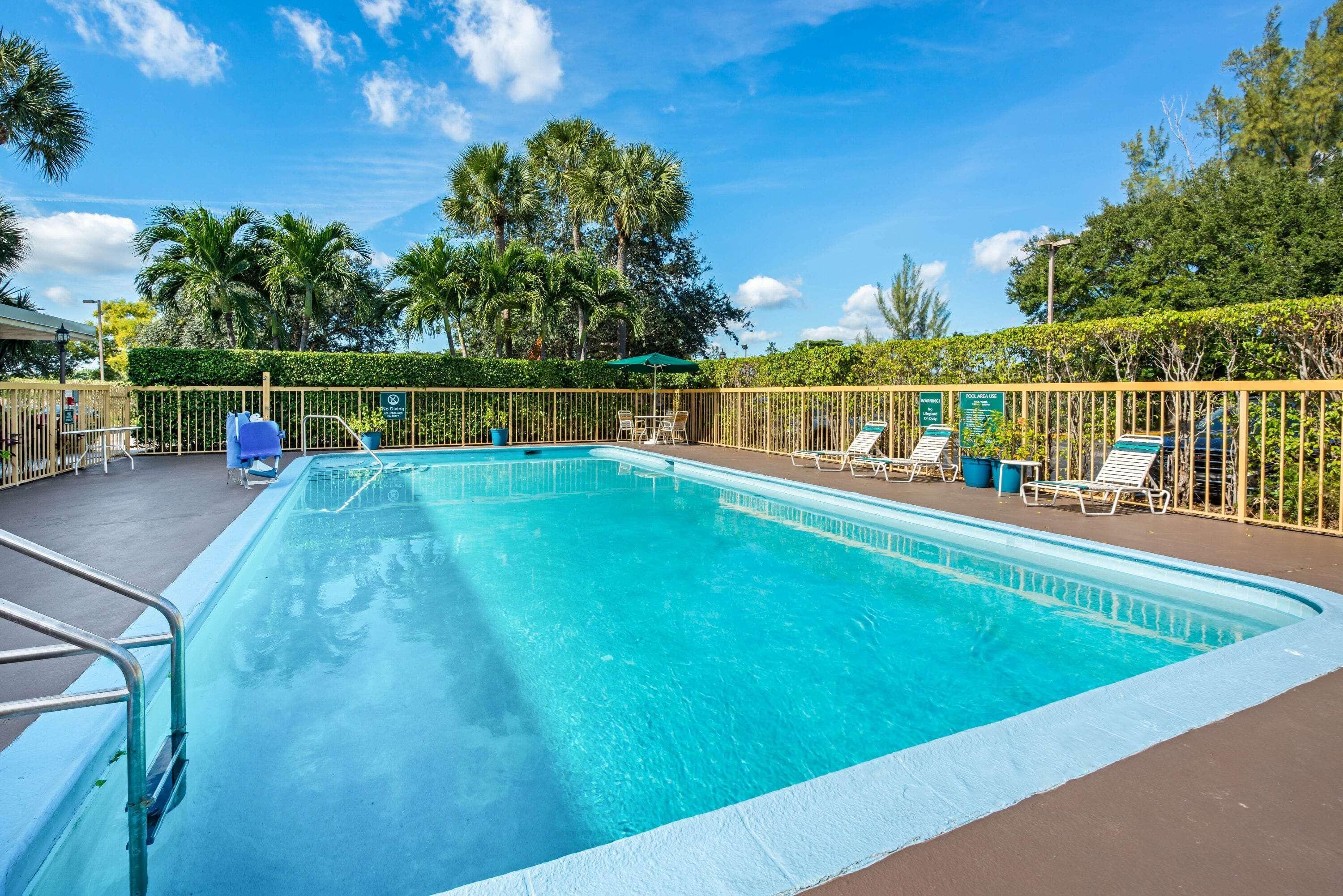 La Quinta Inn By Wyndham West Palm Beach - Florida Turnpike Eksteriør bilde